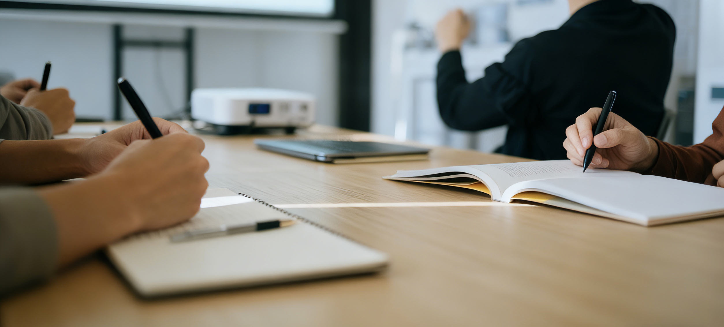 深学治理新规 厚植内功根基—福石控股召开新修订《上市公司治理准则》专题学习会